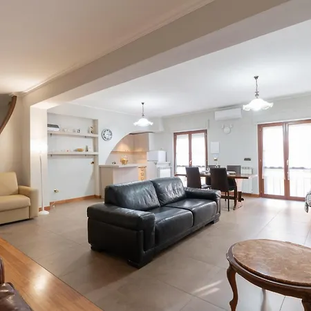 Διαμέρισμα With Pool & Garden Trani