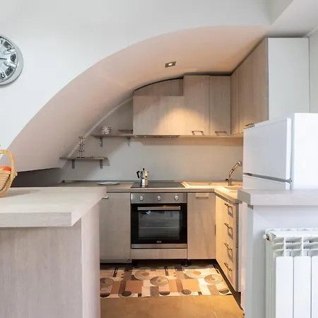 With Pool & Garden * Trani